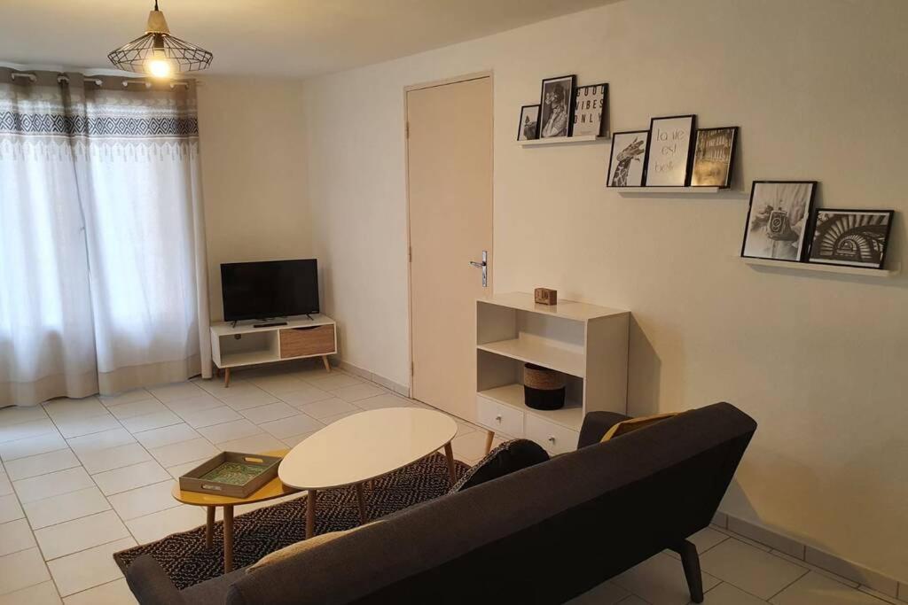 Historical Center Of Pezenas Apartment Luaran gambar